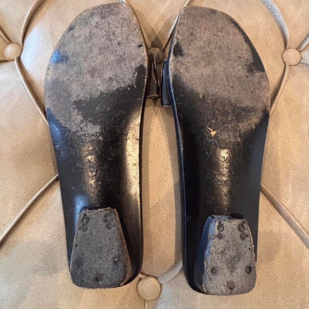 Prada Dahno Women's Black Sandals - Picture 4 of 5